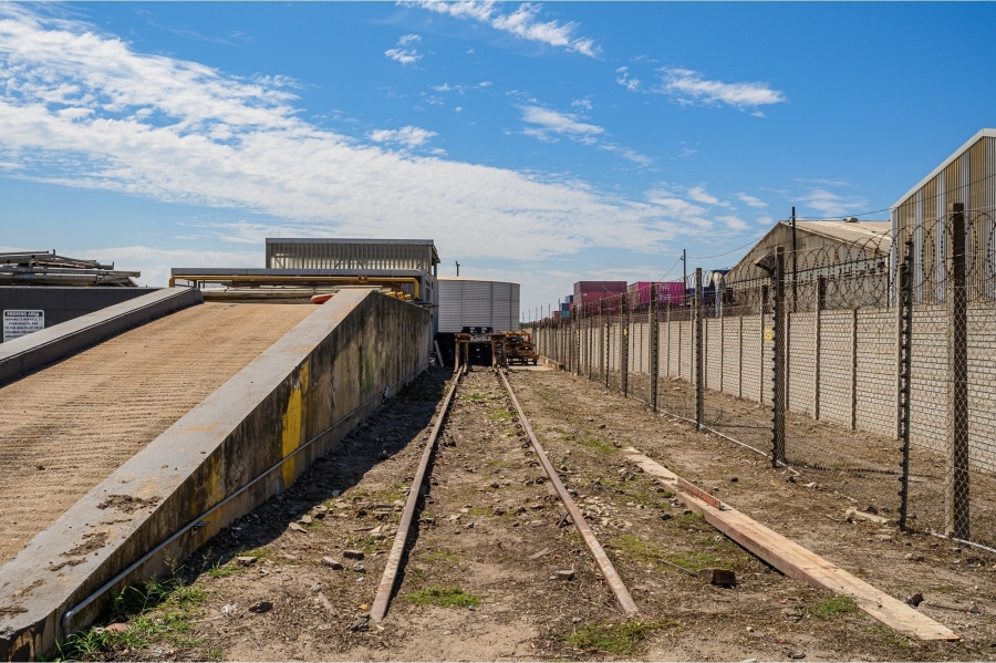 Commercial Property for Sale in Markman Industrial Eastern Cape